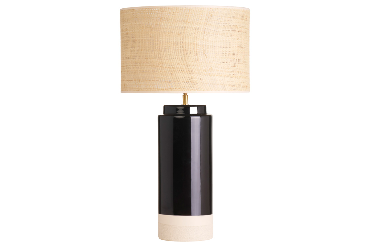 Lampe à poser noire en céramique et abat-jour en rabane H64 cm MAJES